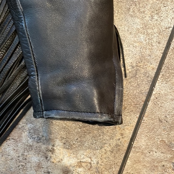 Vintage “ Hot Leathers “ women’s leather motorcycle jacket - Picture 7 of 16